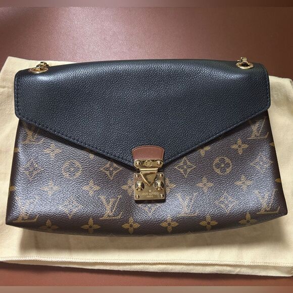 Louis Vuitton Pallas Monogram Chain crossbody/shoulder bag - Picture 1 of 9